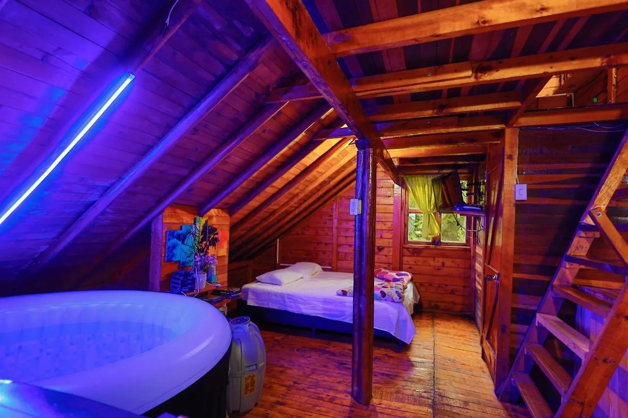 Cabañas y Glamping KAWSAY Apartamento Medellín Colombia